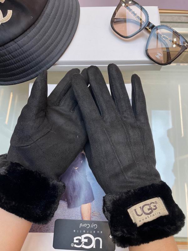 UGG gloves 013008